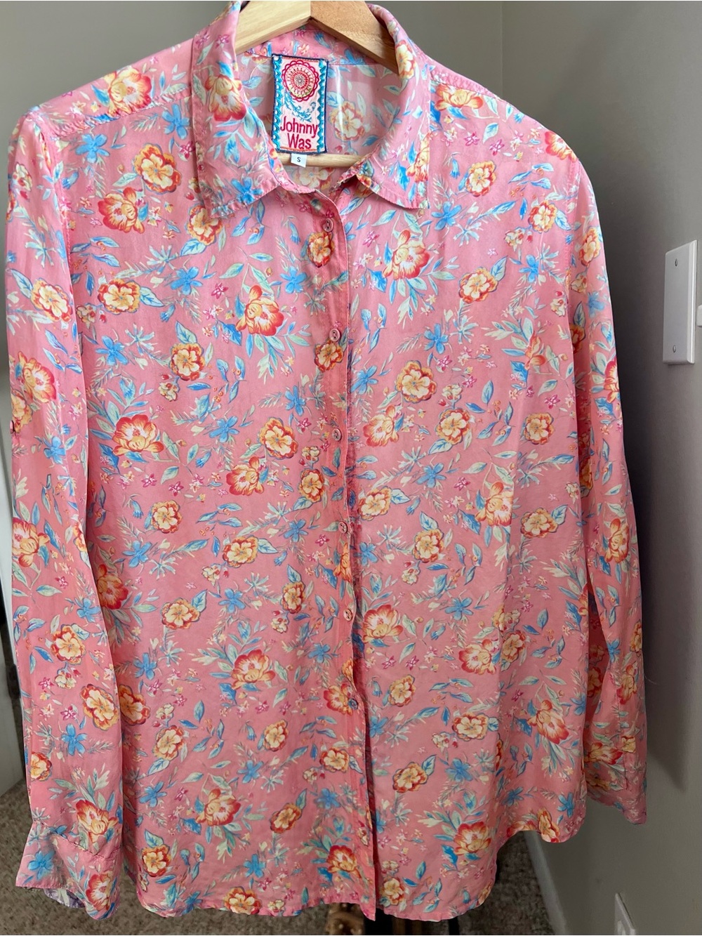 🌸 Johnny Was 100% Silk Floral Blouse – Size Small 🌸